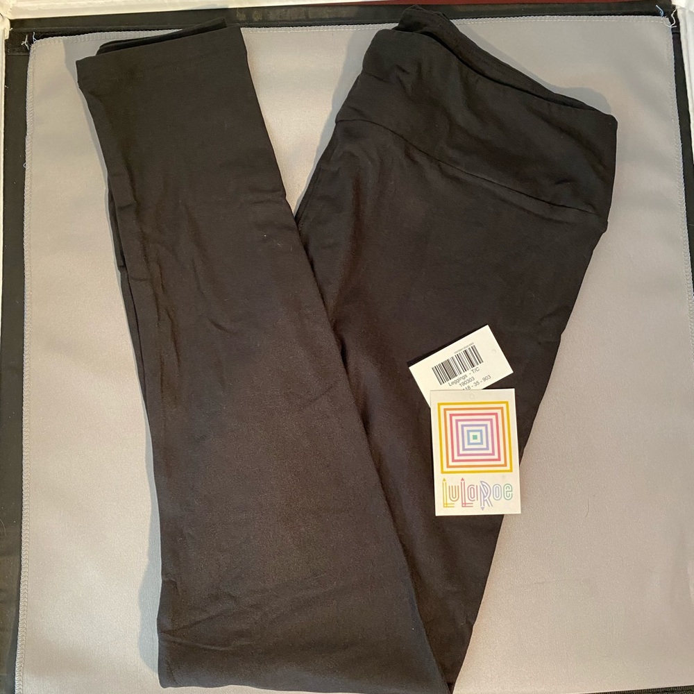 COPY - NWT LuLaroe Solid Black Leggings, TC